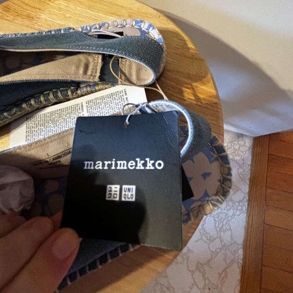 Marimekko & Uniqlo collab denim blue open toe espadrilles flats NWT - Picture 4 of 10